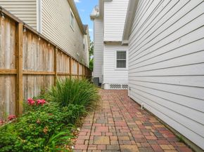 8760 Kempwood Drive, Houston TX 77080