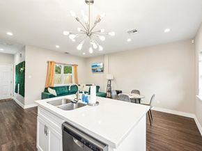 210 Garrotsville Street, Houston TX 77022