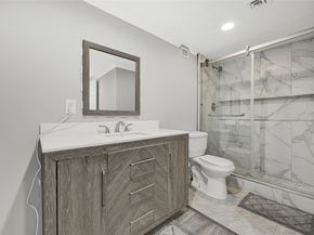 2016 Main Street 1707, Houston TX 77002