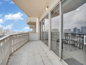 2016 Main Street 1707, Houston TX 77002