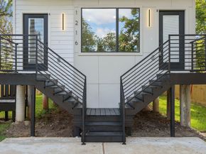 1216 Johnston Street A/B, Houston TX 77022