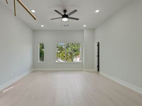 1216 Johnston Street A/B, Houston TX 77022