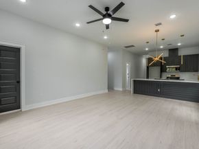 1216 Johnston Street A/B, Houston TX 77022
