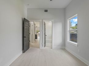 1216 Johnston Street A/B, Houston TX 77022