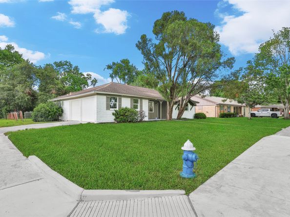 5703 Oakham Street, Houston TX 77085