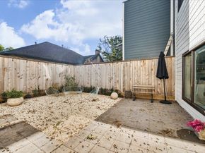 1919 Missouri Street, Houston TX 77019