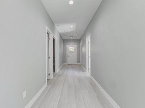 6705 Roanoke St, Houston TX 77028