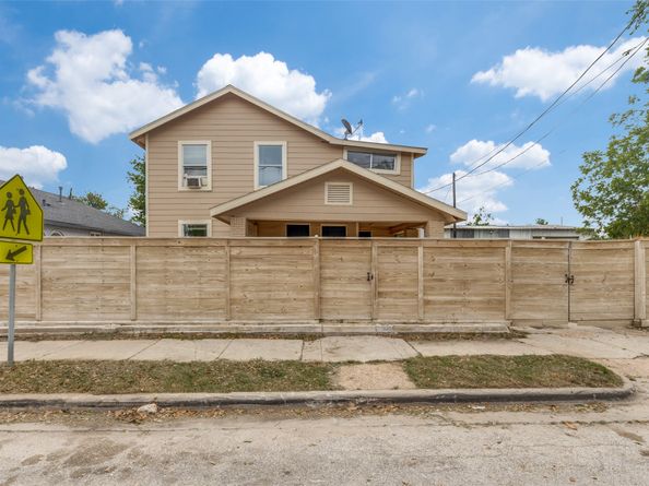 812 Maltby Street 6, Houston TX 77011
