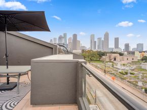 1310 W Dallas Street, Houston TX 77019