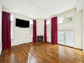 200 Westmoreland Street, Houston TX 77006