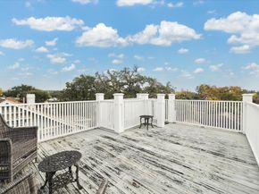 200 Westmoreland Street, Houston TX 77006