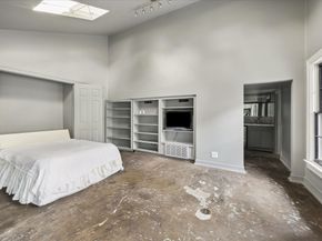 200 Westmoreland Street, Houston TX 77006