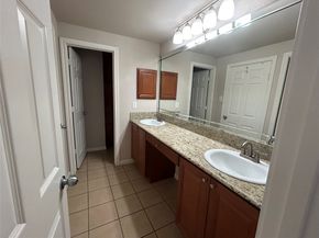 2255 Braeswood Park Drive 218, Houston TX 77030