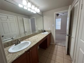 2255 Braeswood Park Drive 218, Houston TX 77030