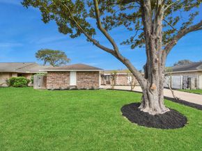 7102 Log Hollow Drive, Houston TX 77040