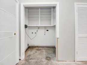 7102 Log Hollow Drive, Houston TX 77040