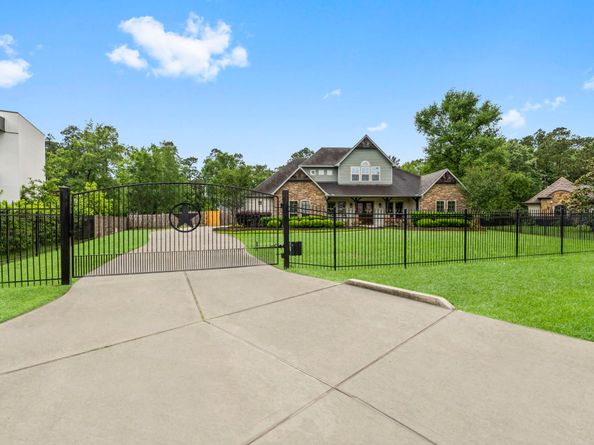 5006 Newport Court, Spring TX 77386