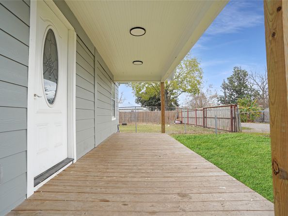 8505 Denby Street, Houston TX 77012