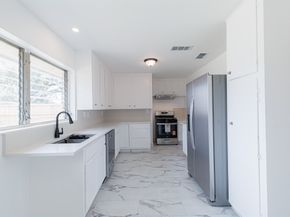 723 E Spreading Oak Drive, Houston TX 77076