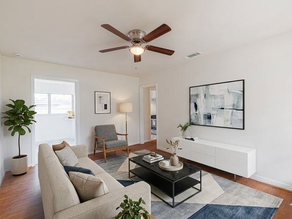 723 E Spreading Oak Drive, Houston TX 77076