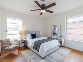 723 E Spreading Oak Drive, Houston TX 77076