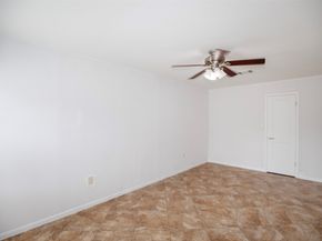 5535 Allendale Road, Houston TX 77017