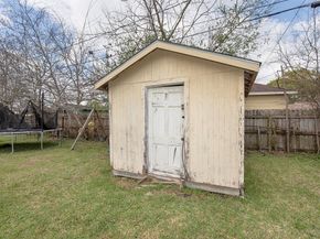 5535 Allendale Road, Houston TX 77017