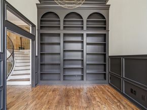 11 Twin Greens Court, Houston TX 77339