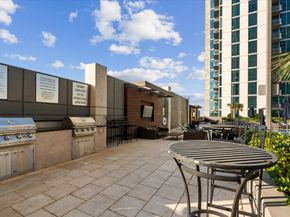 5925 Almeda Road 11306, Houston TX 77004