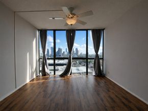 5001 Woodway Drive 1502, Houston TX 77056