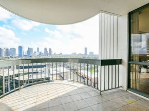 5001 Woodway Drive 1502, Houston TX 77056
