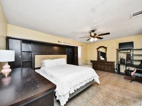 12026 Sela Ln, Houston TX 77072