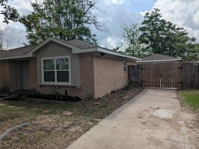 5737 Alvarado Drive, Houston TX 77035