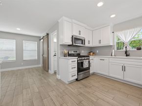 2127 Whispering Trails Circle, Kingwood TX 77339