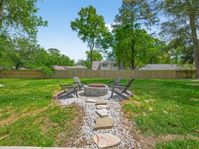 2127 Whispering Trails Circle, Kingwood TX 77339