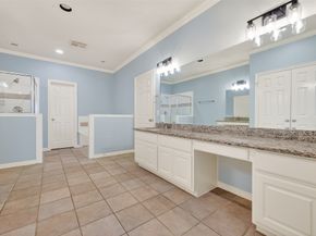 5835 Val Verde Street, Houston TX 77057