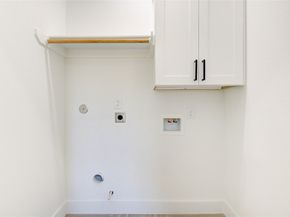 6710 Kassarine Pass A/B, Houston TX 77033