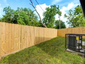 6710 Kassarine Pass A/B, Houston TX 77033