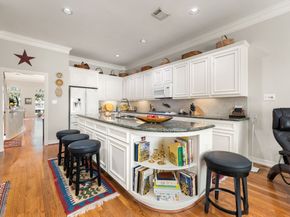 416 McGowen Street, Houston TX 77006
