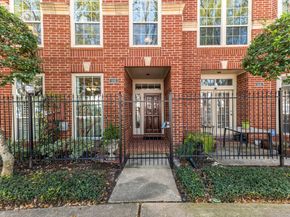 416 McGowen Street, Houston TX 77006