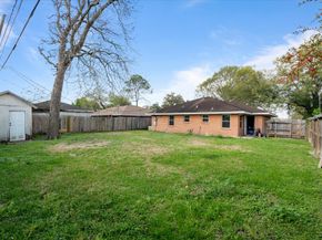 2423 Metz Street, Houston TX 77034