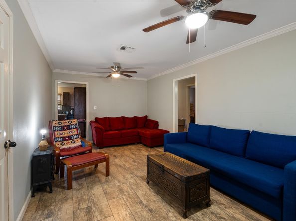 2423 Metz Street, Houston TX 77034