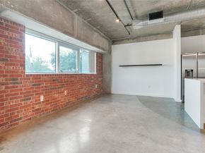 2000 Bagby Street 2401, Houston TX 77002