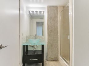 2000 Bagby Street 2401, Houston TX 77002