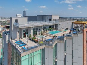 2000 Bagby Street 2401, Houston TX 77002