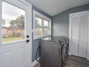 6513 Jackwood Street, Houston TX 77074