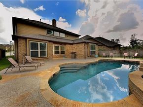 126 Hearthshire Circle, The Woodlands TX 77354