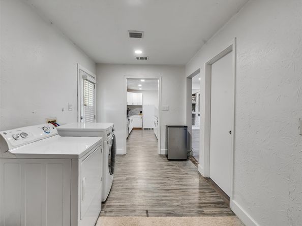 5739 Waterford Drive, Houston TX 77033