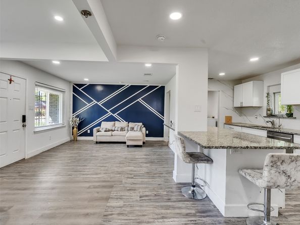5739 Waterford Drive, Houston TX 77033