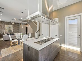 5929 E Post Oak Lane, Houston TX 77055